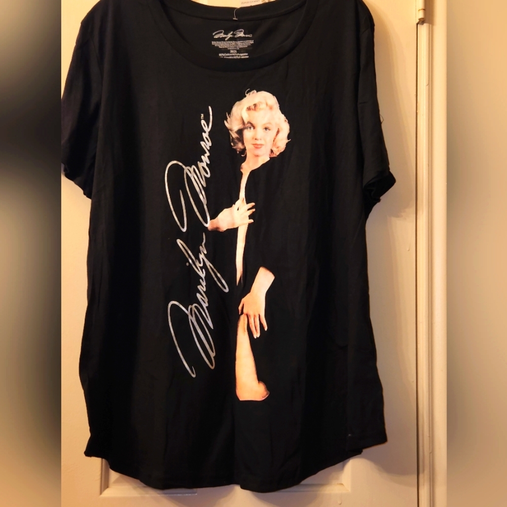 Ashley Stewart plus size Vintage Marilyn Monroe Tshirt NWT 26/28